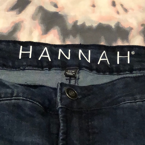 Jeans - Picture 2 of 3